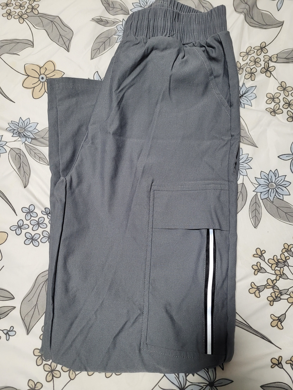 Men's Gray Cargo Jogger with Stripe Detail